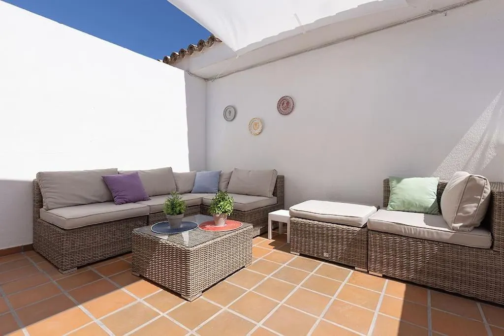 4 Bedroom Townhouse 200 Meters From The Beach! 埃斯特波纳 0*,  西班牙