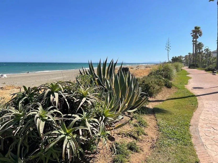 公寓 4 Bedroom Townhouse 200 Meters From The Beach! 埃斯特波纳