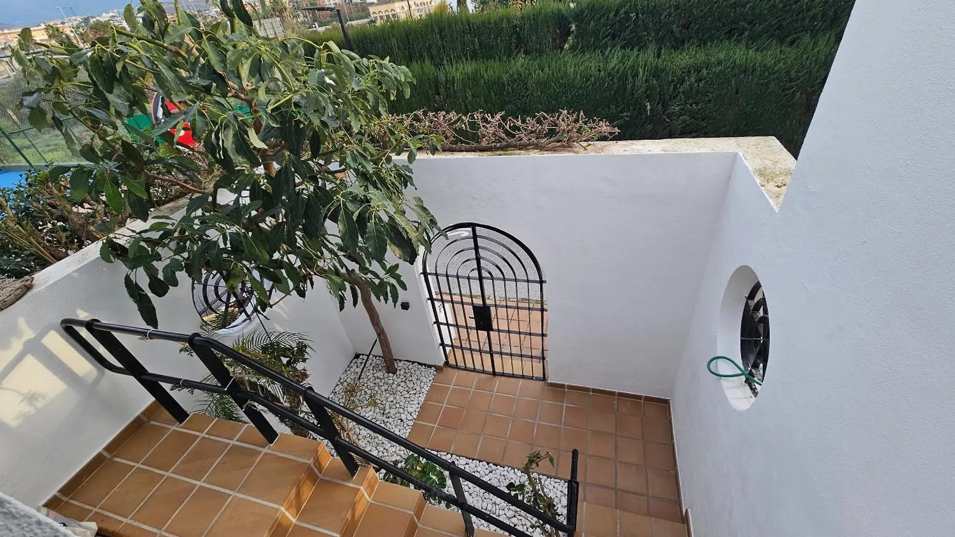 公寓 4 Bedroom Townhouse 200 Meters From The Beach! 埃斯特波纳